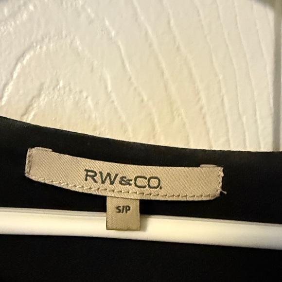 RW&CO. Black Patterned Mini Dress - Picture 3 of 4